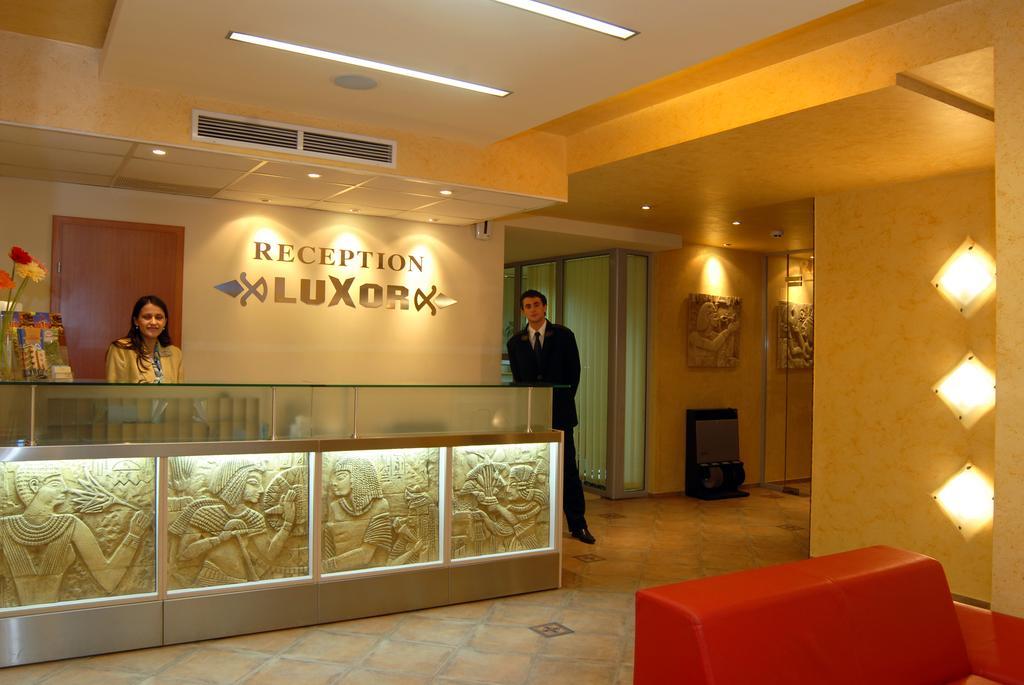Hotel Luxor Burgasz Kültér fotó
