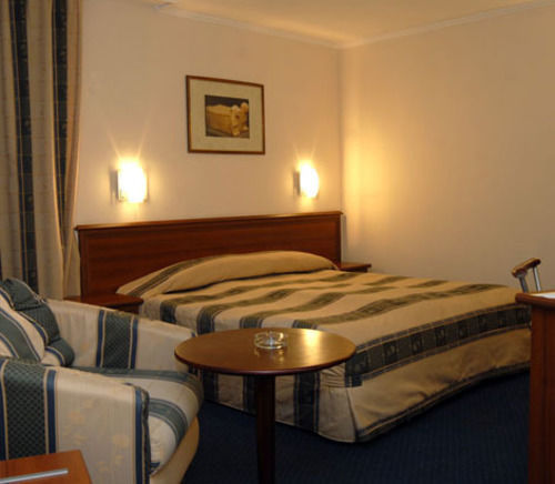 Hotel Luxor Burgasz Kültér fotó