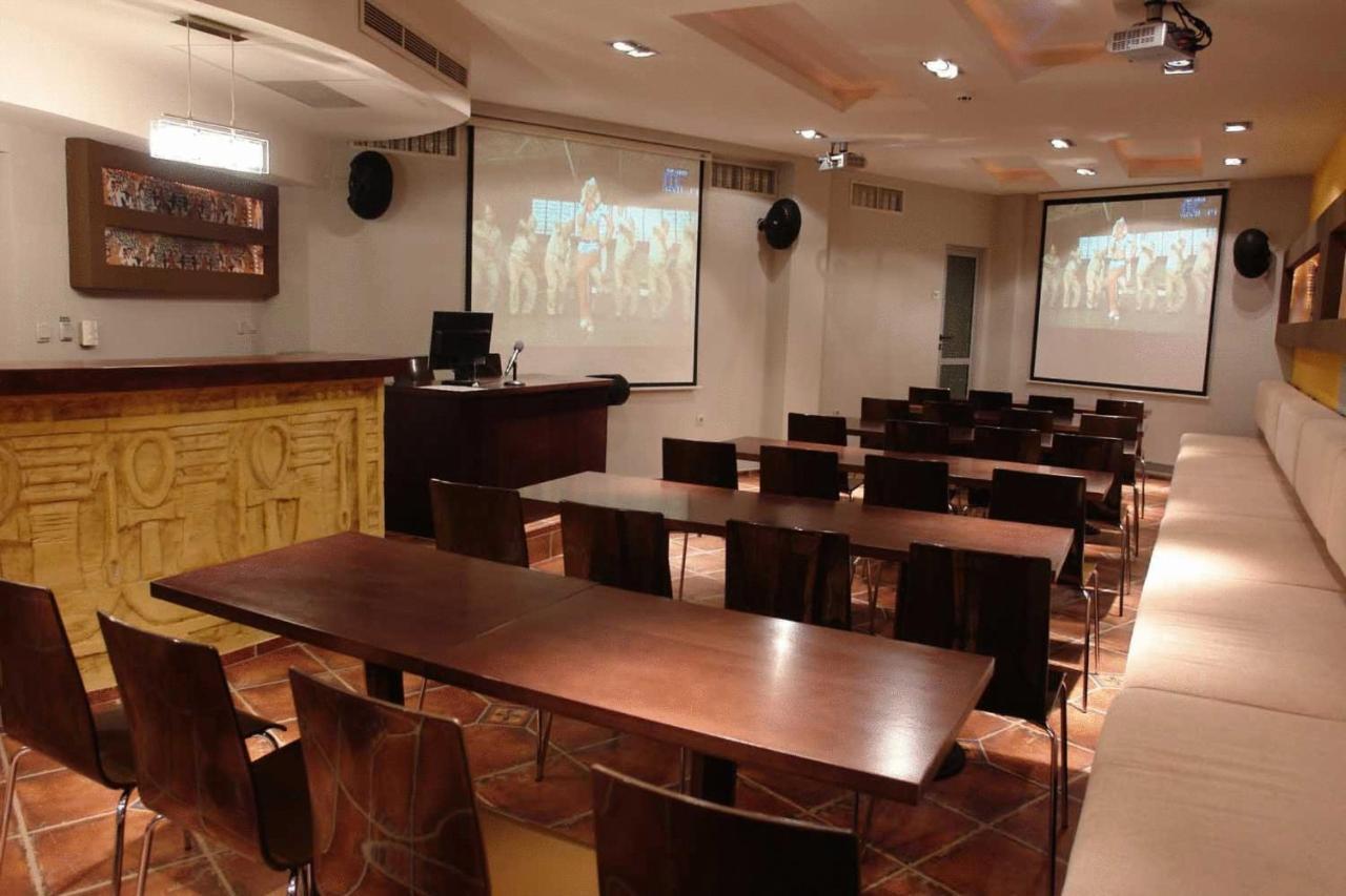 Hotel Luxor Burgasz Kültér fotó